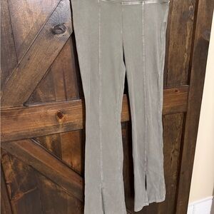 Wild Fable Ribbed green/gray pants with front slit